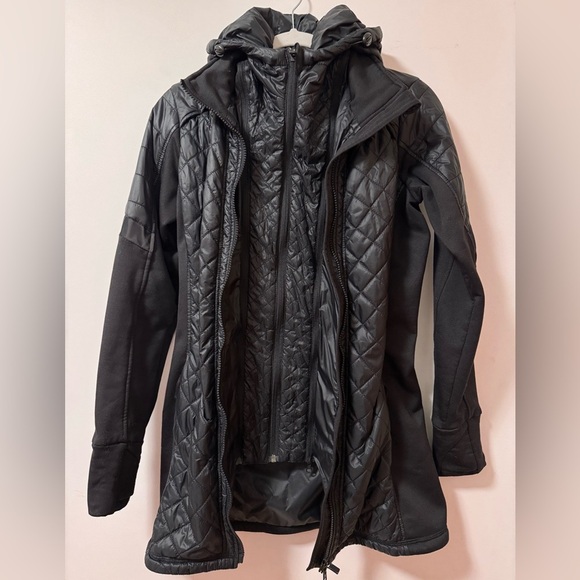 ATHLETA Women's Rock Springs CYA Jacket Quilted Puffer Black Size XS - Picture 3 of 14
